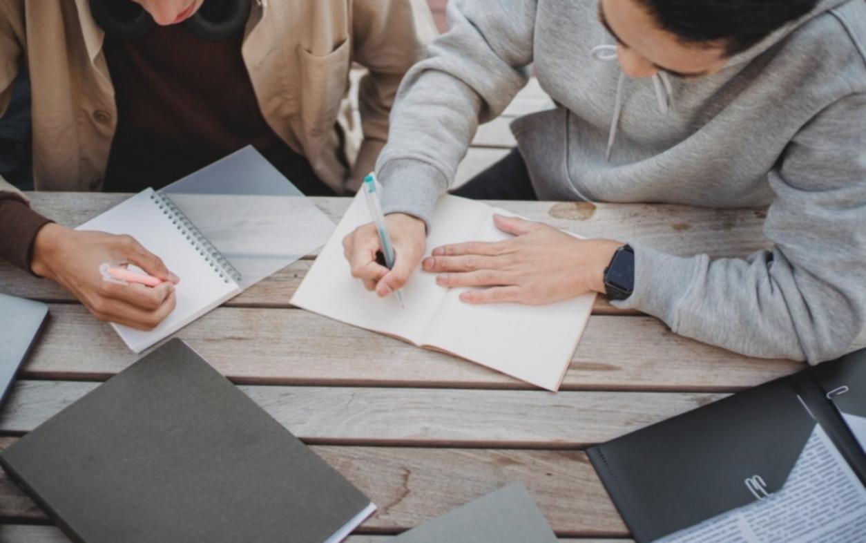 Plataforma de aprendizagem prática online